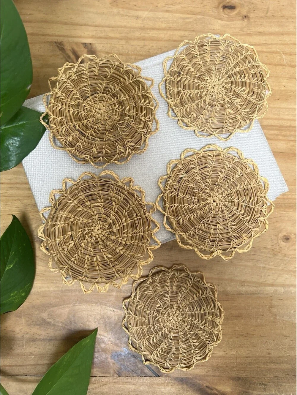 5 Vintage Woven Pine Needle Coasters and Basket with Lid Set Boho Southwest
